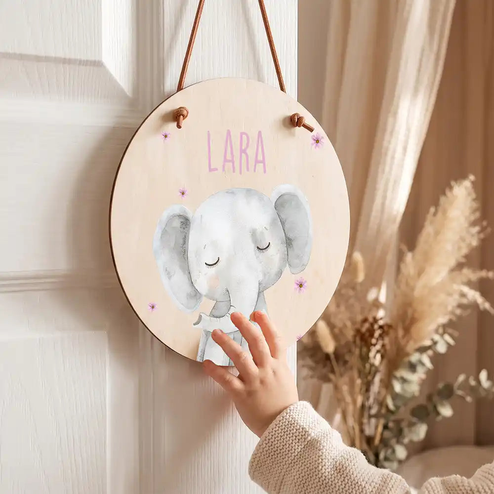 Türschild Kinderzimmer Elefant mit Blüten, mit Namen an der Kinderzimmertür
