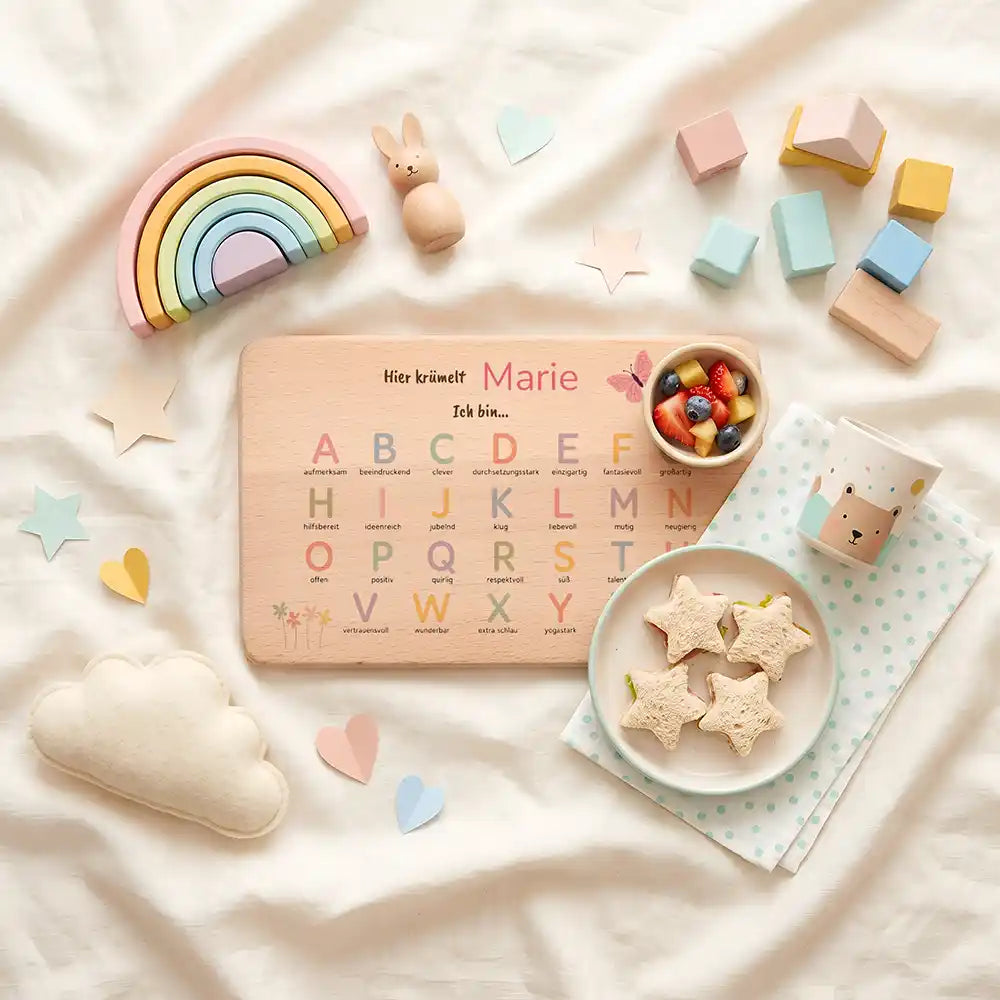 ABC Brettchen Kinder personalisiert Schmetterling pastell – Regenbogen-Brotzeit Lifestyle