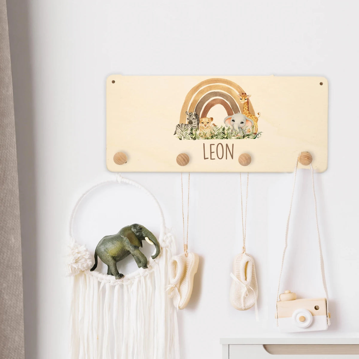 Kindergarderobe Holz personalisiert - Rainbow Animals