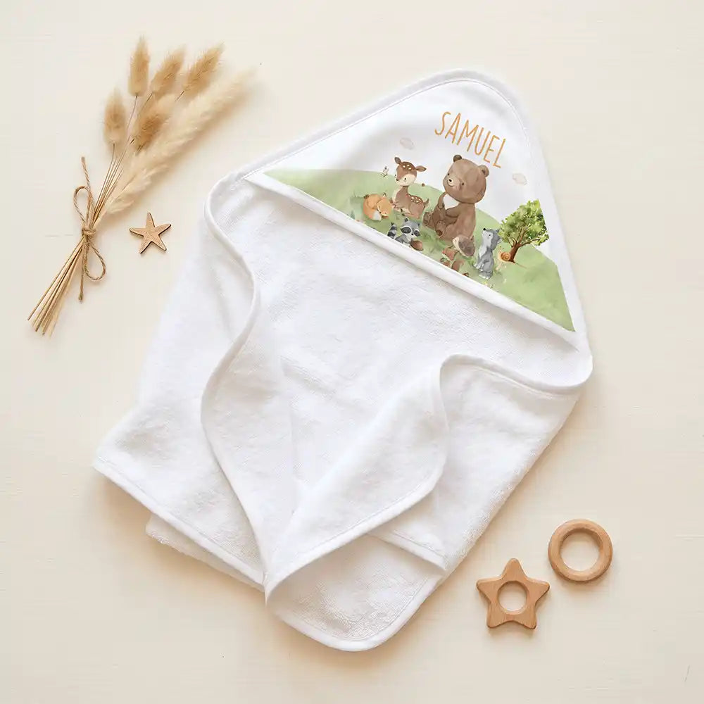 Personalisiertes Kapuzenhandtuch Baby Waldparade â Set fĂŒr Zwillinge im Rattan-Look