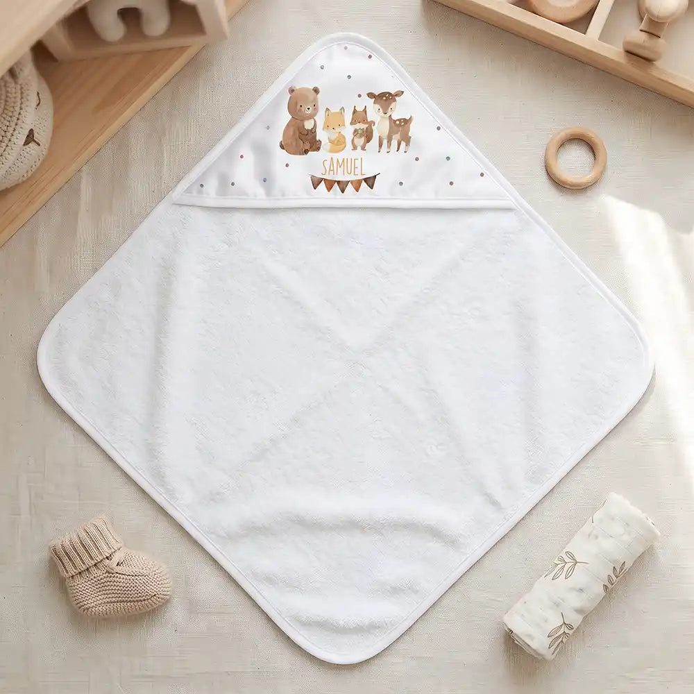 Personalisiertes Kapuzenhandtuch Baby Waldtiere Wimpel â Freisteller 80Ă80 cm Topdown