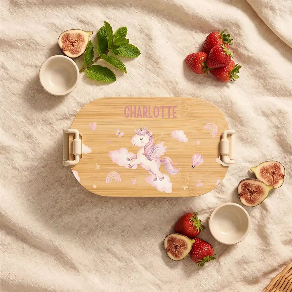 Brotdose Kinder personalisiert Einhorn Wolken, Brotdose beige in der Kita mit Wunschname
