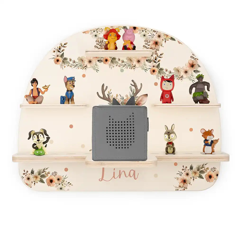 handgefertigtes tonieregal aus holz personalisiert mit reh motiv