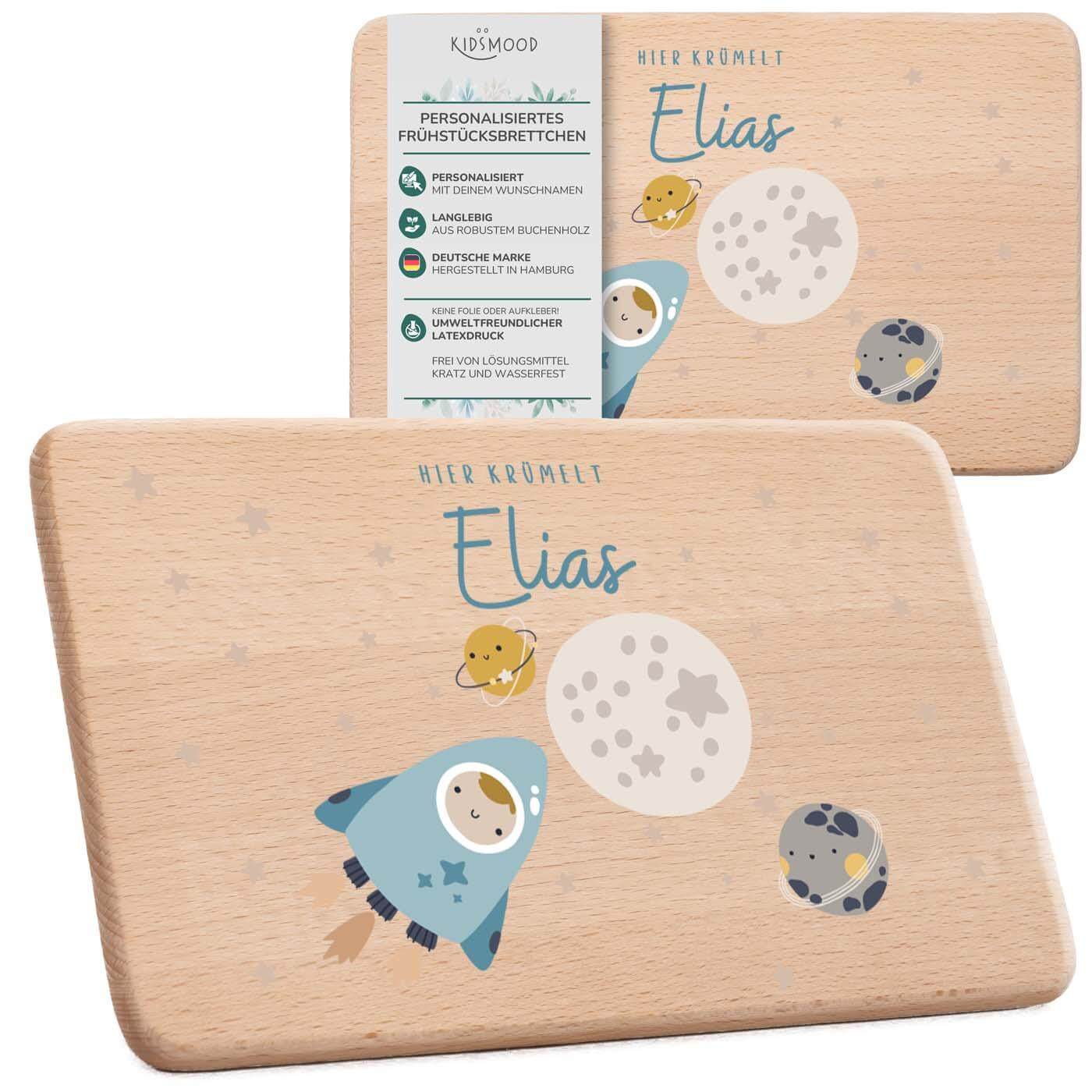 personalisiertes frühstücksbrettchen mit weltall design