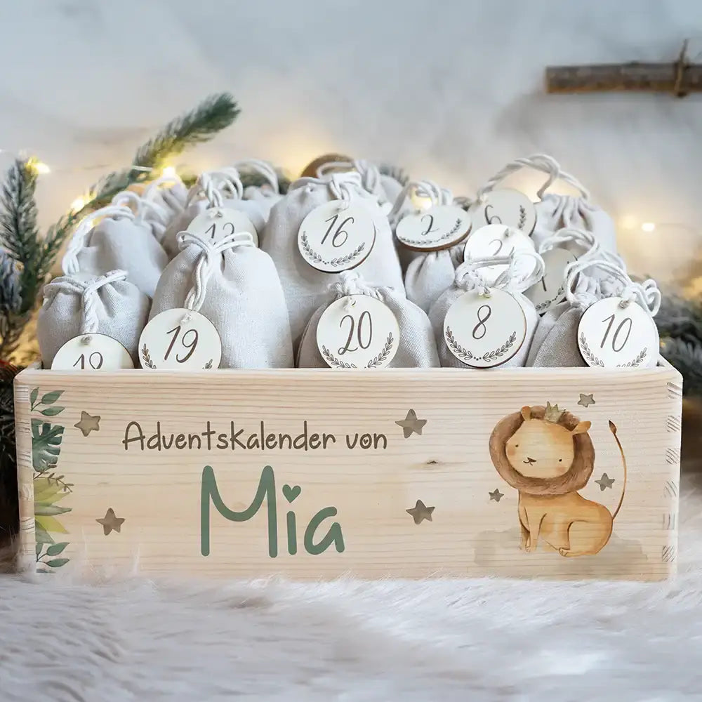 Personalisierte Adventskiste zum Befüllen - Löwe