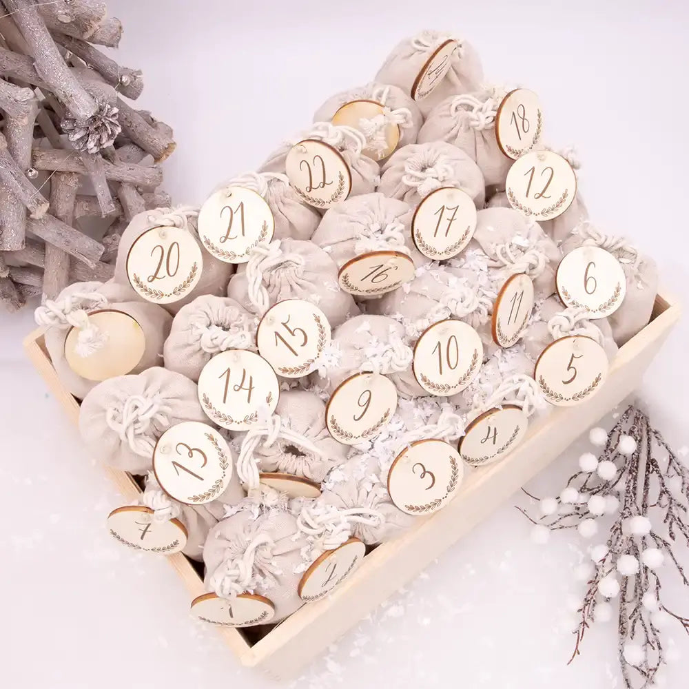 Personalisierte Adventskiste zum Befüllen - Einhorn