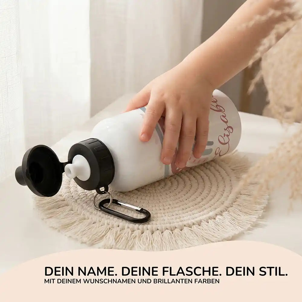Personalisierte Trinkflasche Kinder Boho-Regenbogen Herzen – Kinderhand Lifestyle 500 ml