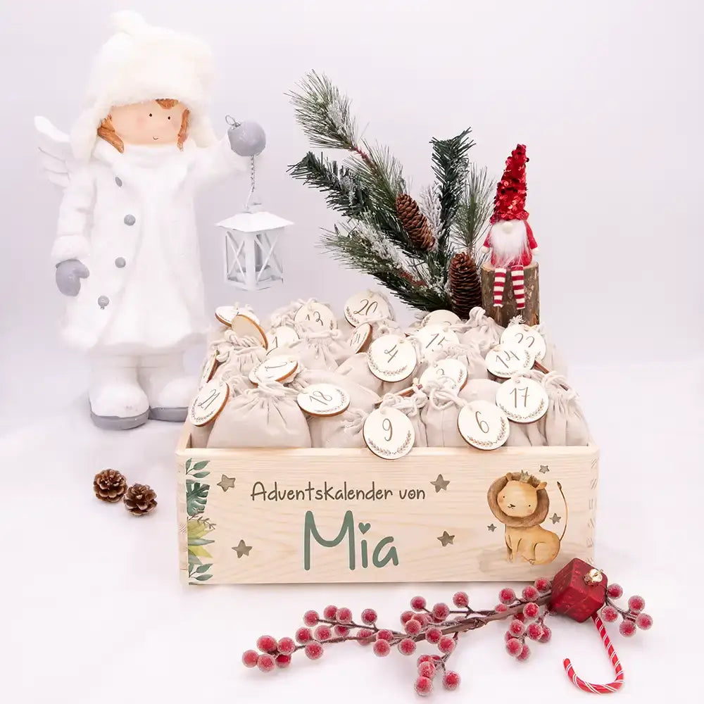 Personalisierte Adventskiste zum Befüllen - Löwe