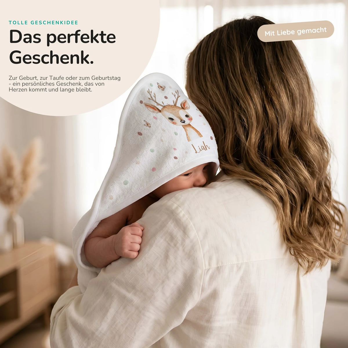 Personalisiertes Kapuzenhandtuch Baby – Reh Schmetterlinge