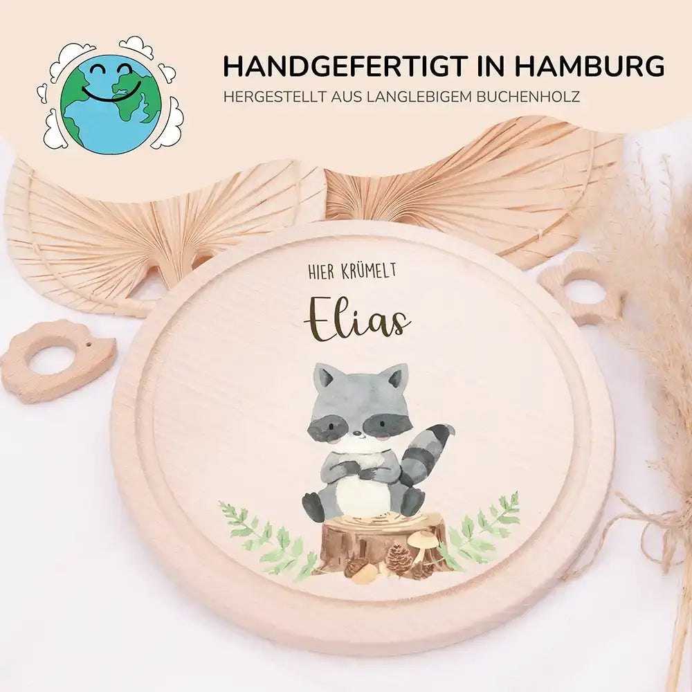 Rundes personalisiertes Frühstücksbrettchen Waschbär mit Namen für Kinder