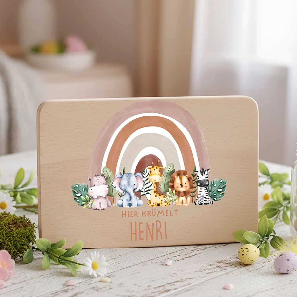 Frühstücksbrettchen Holz personalisiert - Tierfamilie unter Regenbogen