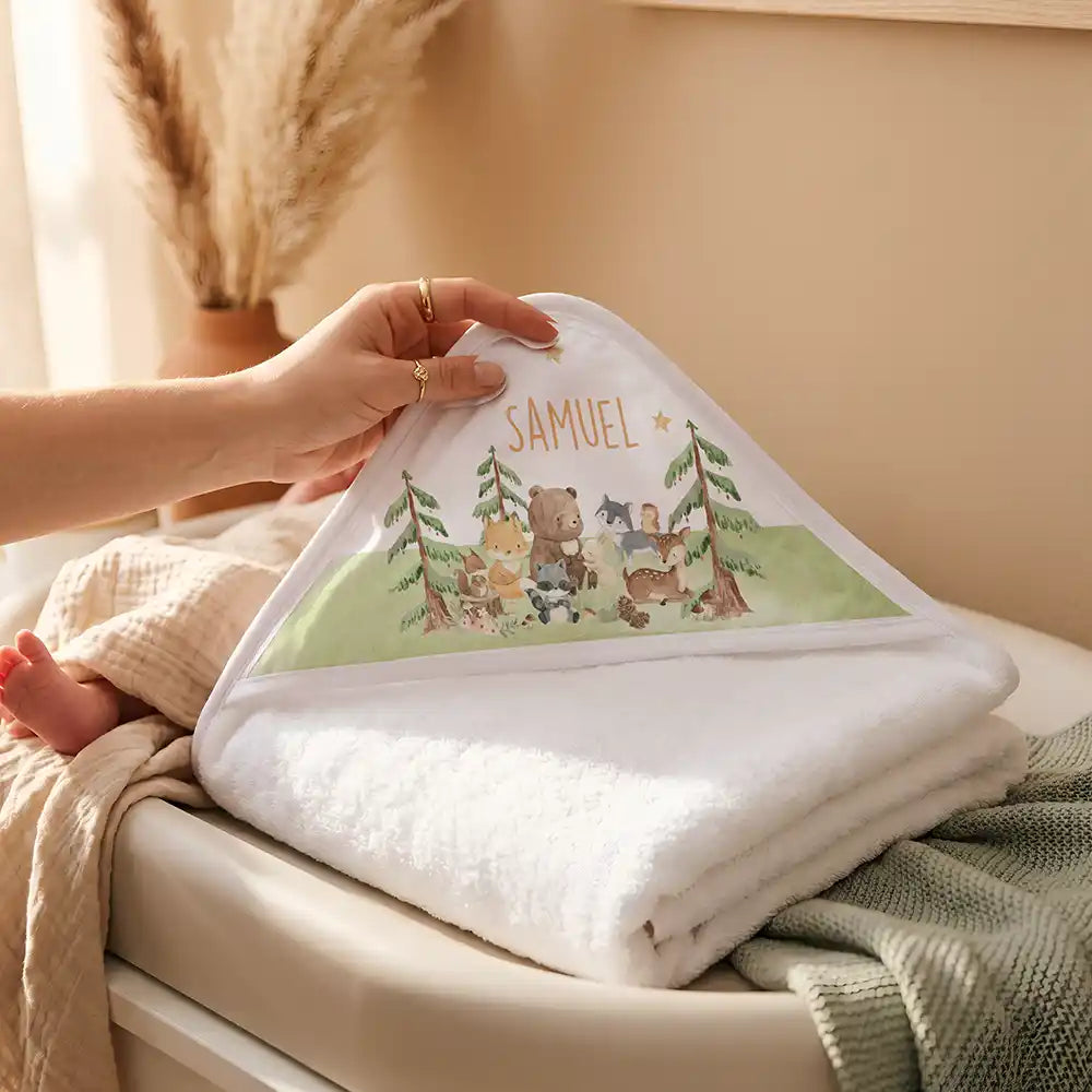 Personalisiertes Kapuzenhandtuch Baby Waldwiese Tiere – Detail der bedruckbaren Kapuze