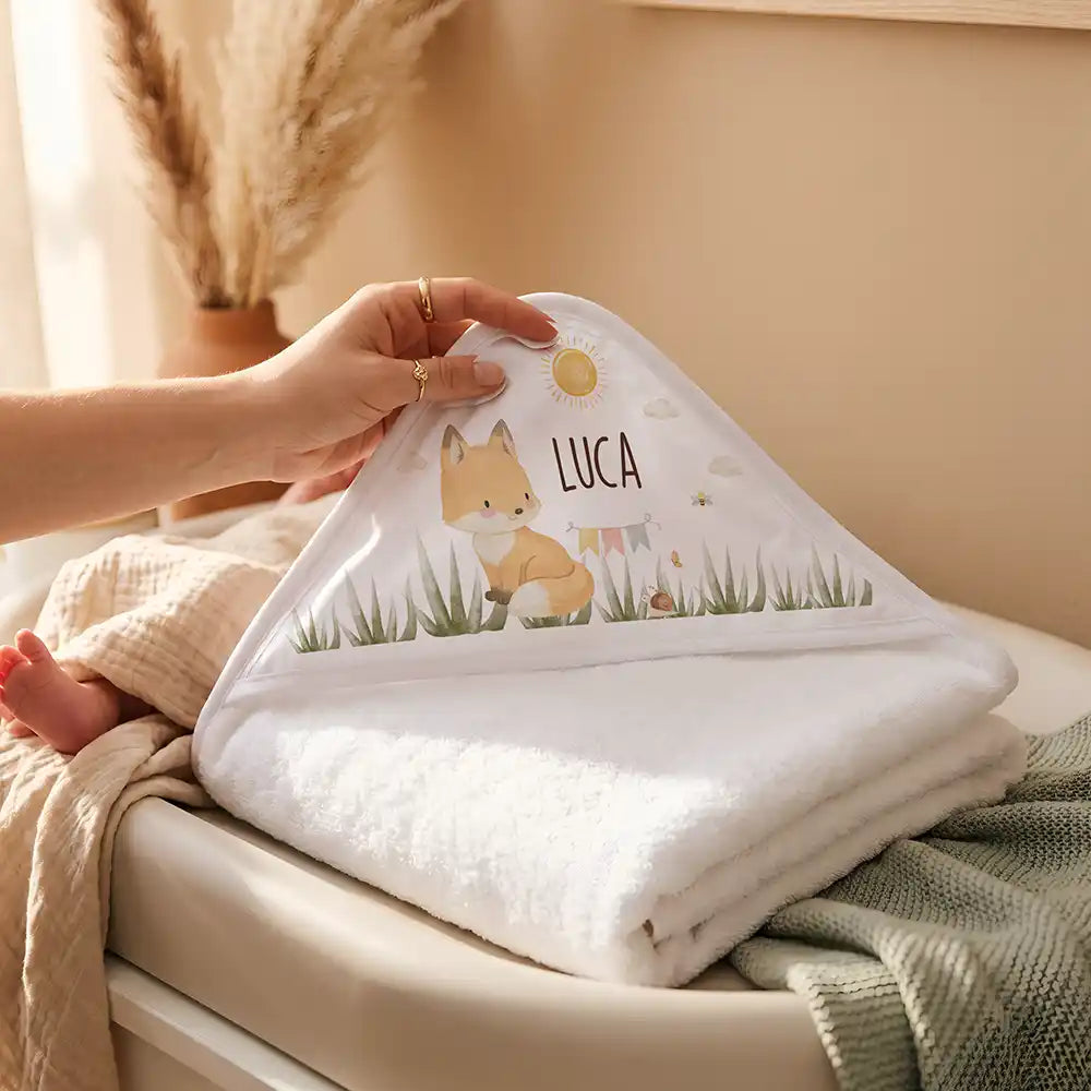 Personalisiertes Kapuzenhandtuch Baby Fuchs Wiese – Detail der bedruckbaren Kapuze