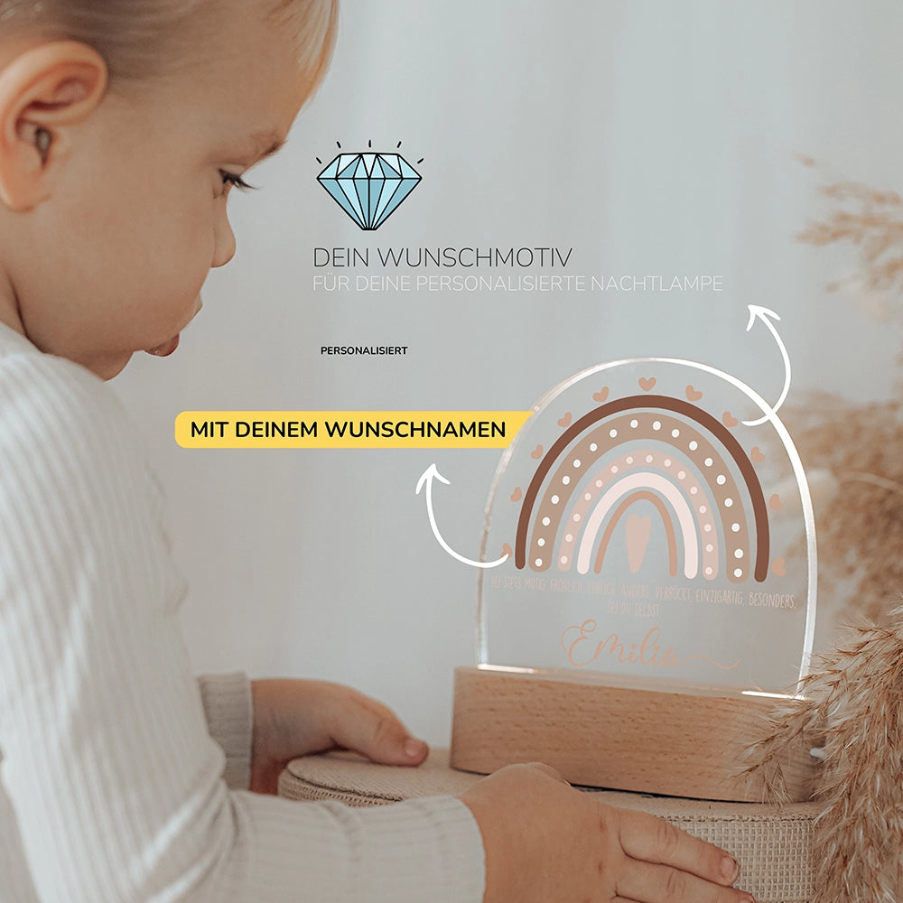 Kleinkind mit Nachtlicht Regenbogen mit Wunschnamen – Babygeschenk personalisiert