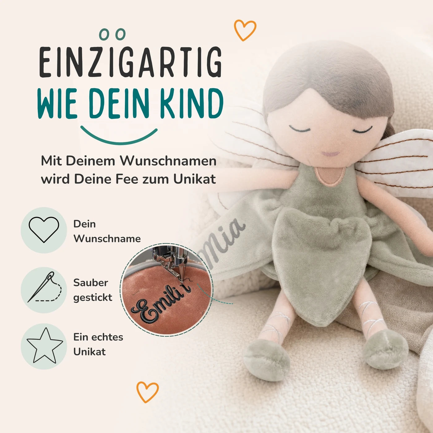 Jollein Stoffpuppe Fee Salbei, Wunschname in schwarzer Stickerei auf dem Blütenkleid
