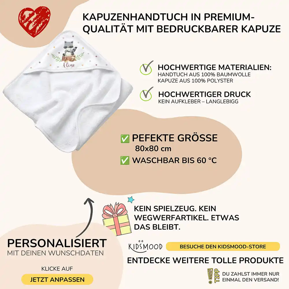 Personalisiertes Kapuzenhandtuch Baby Waschbär Wald – Boho-Flatlay mit Palmblatt-Akzent