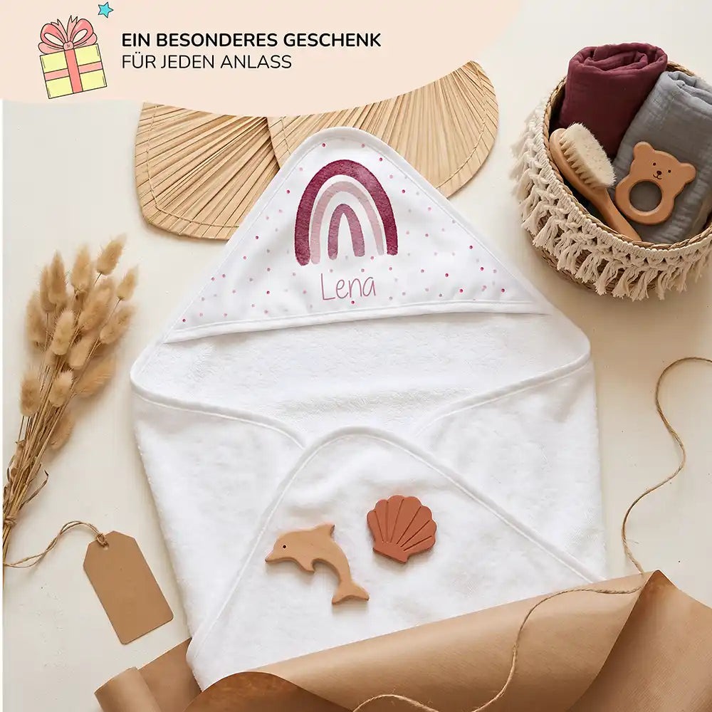 Personalisiertes Kapuzenhandtuch Baby Boho-Regenbogen – Geschenk-Komposition Boho-Flatlay