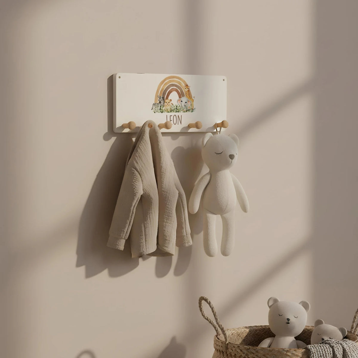 Kindergarderobe Holz personalisiert - Rainbow Animals