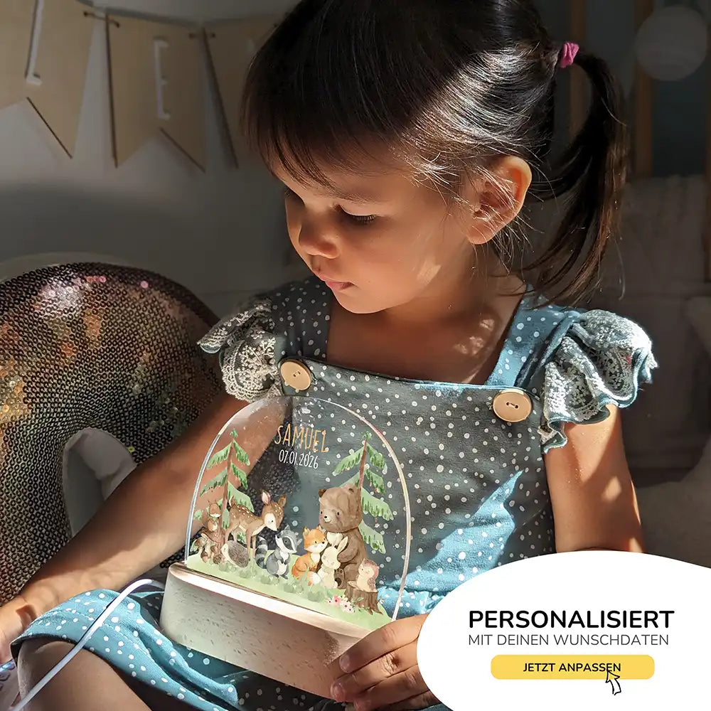 Nachtlicht Kinder personalisiert - Kuschelige Waldabenteuer
