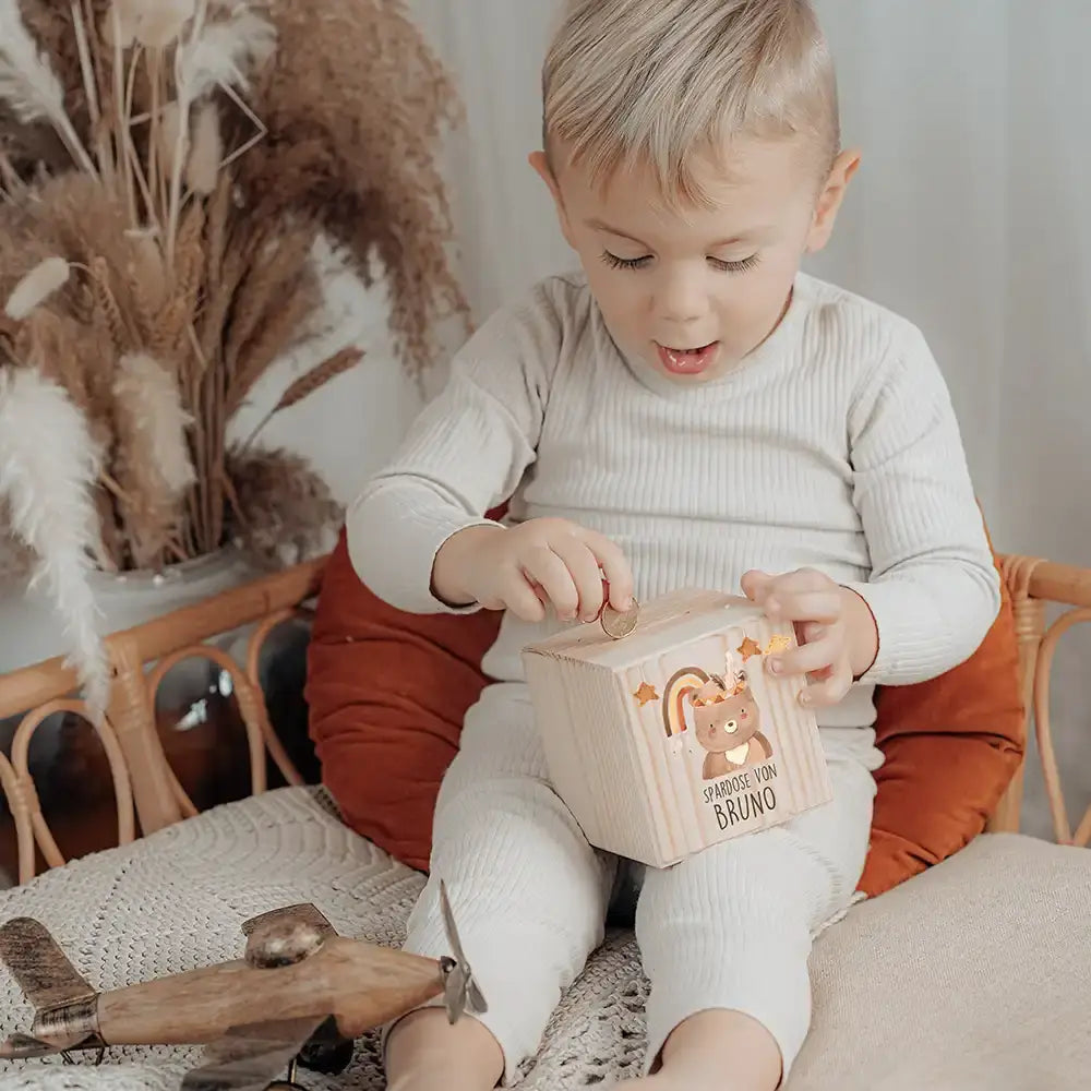 Spardose Kinder, Sparschwein personalisiert bunt - Boho Bär