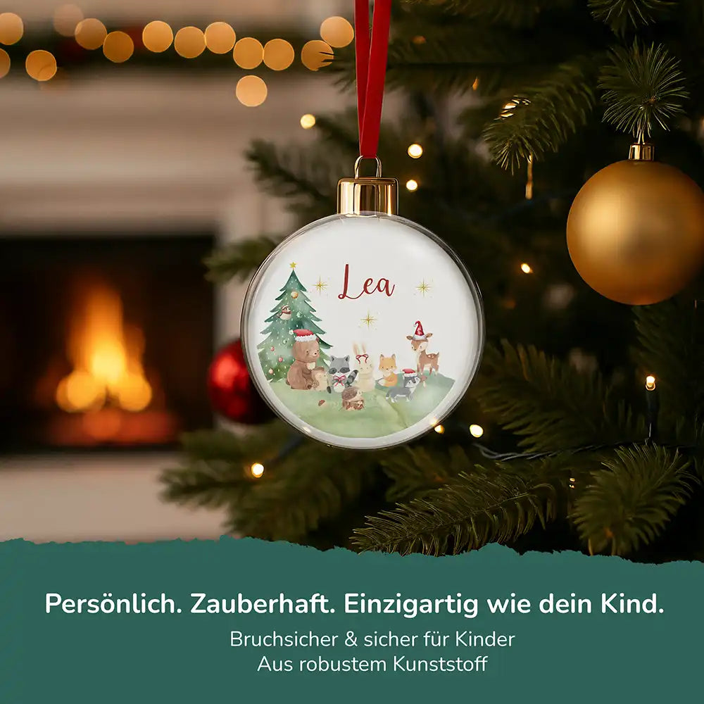 Weihnachtskugel personalisiert mit Namen - Niedliche Waldtiere mit Weihnachtsmütze