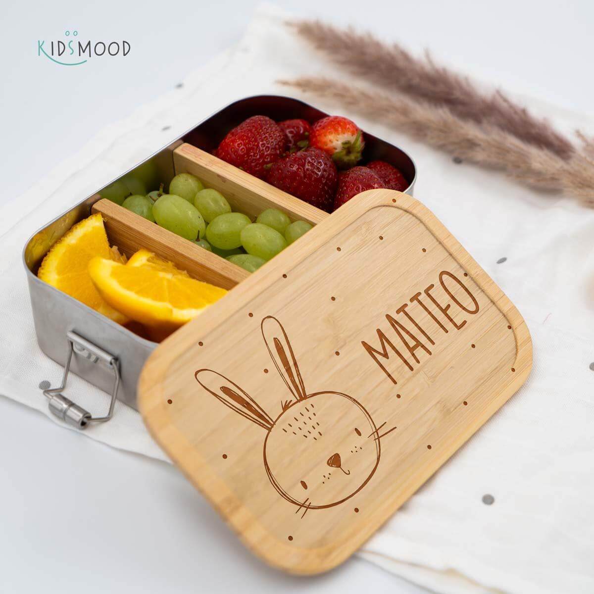 close-up of lunchbox with hasenkopf motif