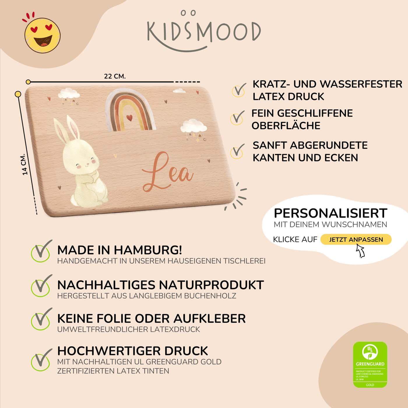 detailansicht der gravur auf dem frühstücksbrettchen mit boho hase und regenbogen