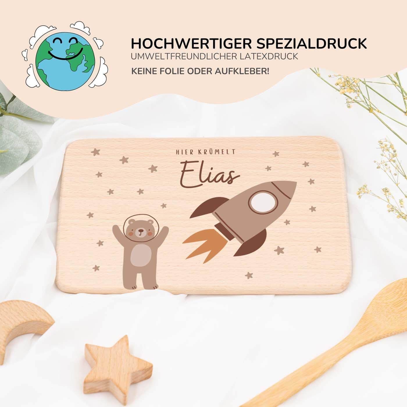 frühstücksbrettchen mit bär astronaut motiv und individuellem namen