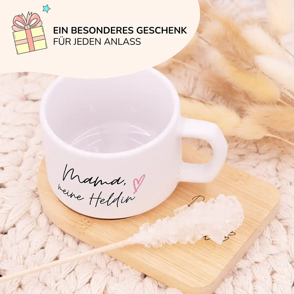 Besonderes Muttertagsgeschenk – personalisierte Keramiktasse Mama meine Heldin