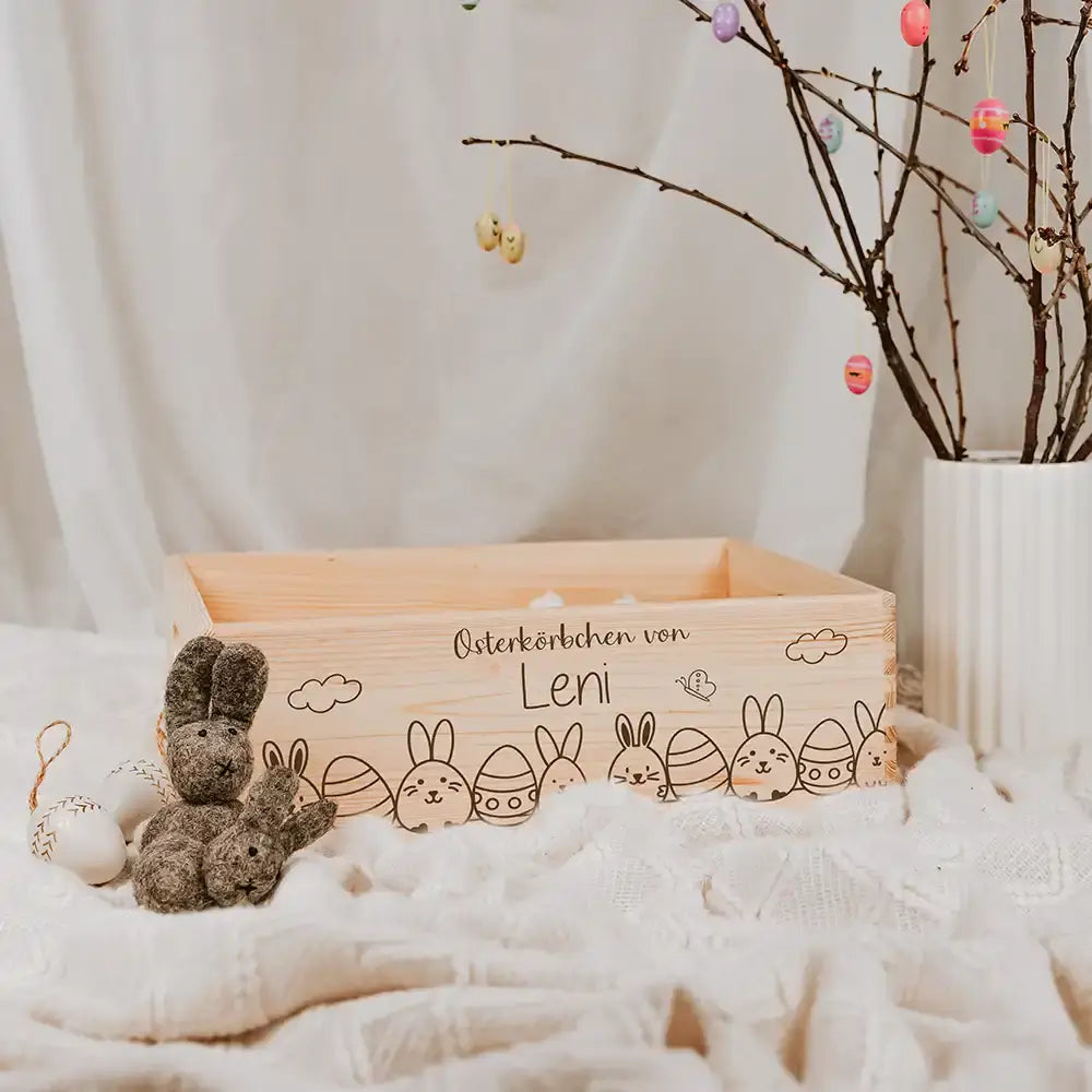 Osterkiste Holz personalisiert - Hasenparade