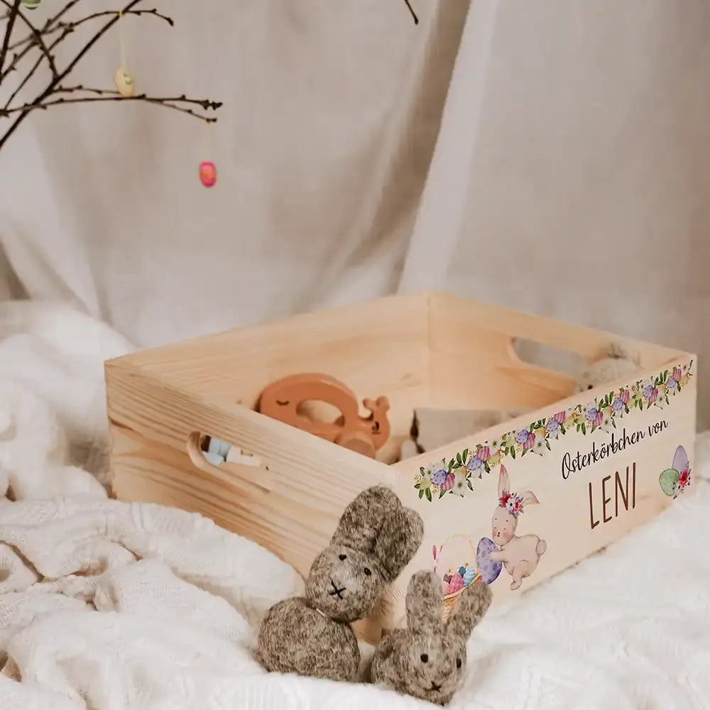 Osterkiste Holz personalisiert - Blütenranken & Häschen