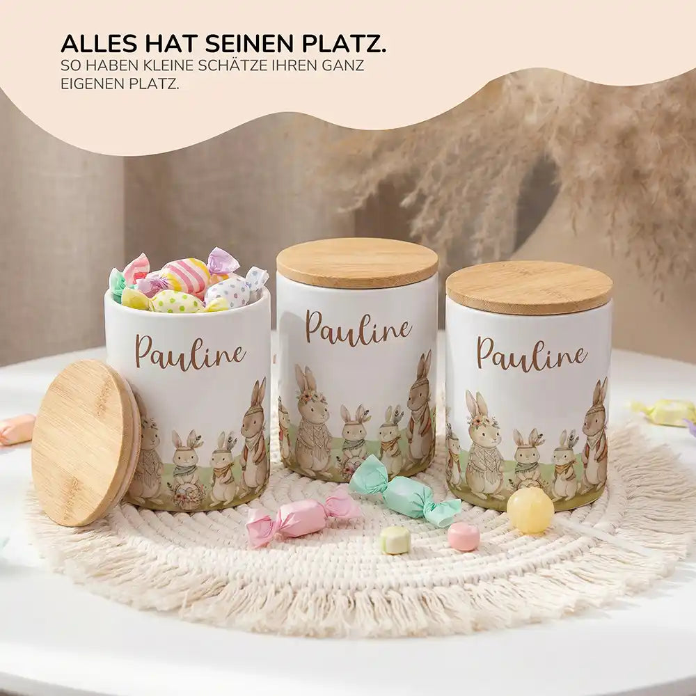 Lifestyle: Personalisierte Keksdose Boho-Hasen im Kinderzimmer