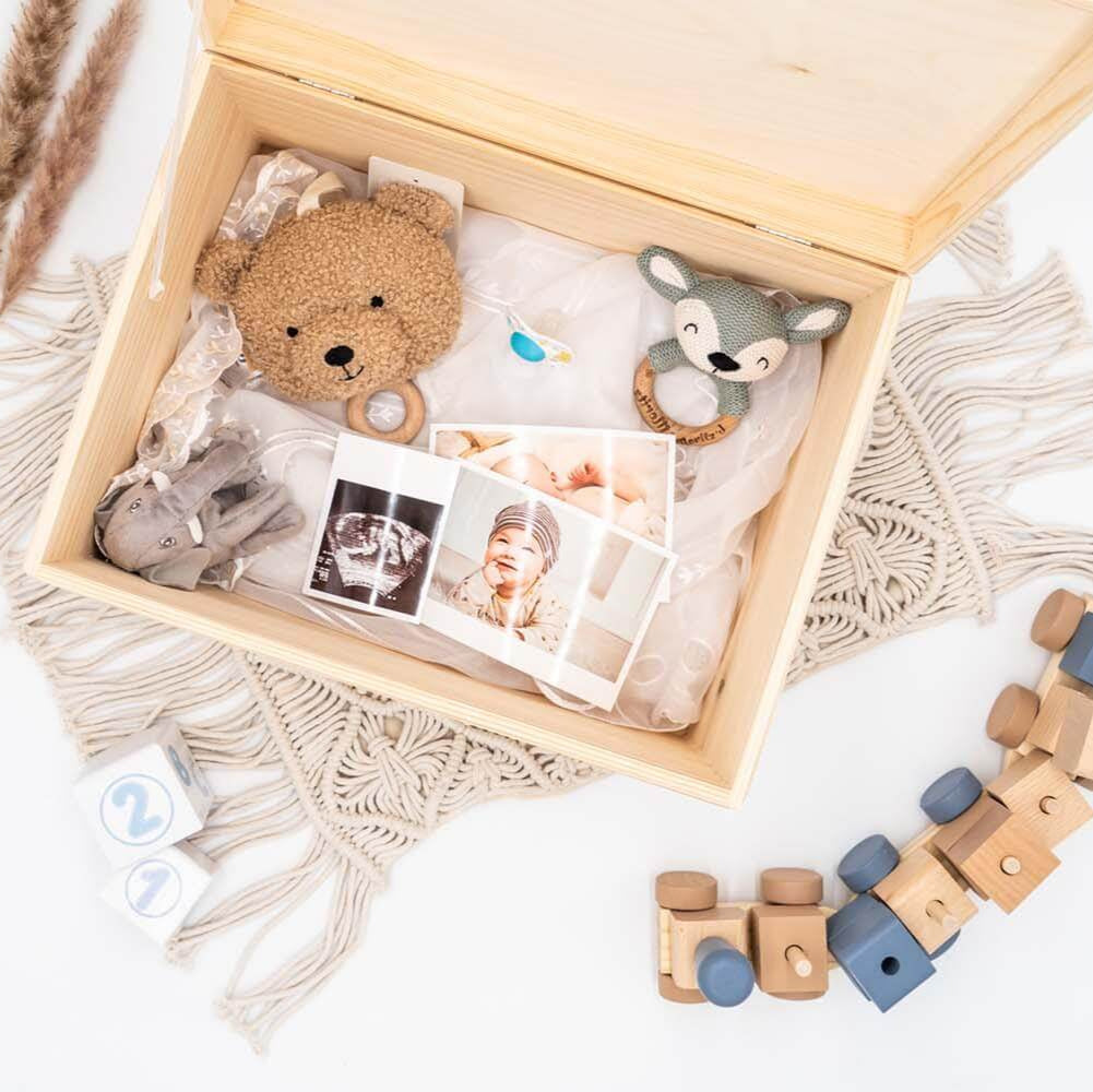 memory box with regenbogen design and personalized name